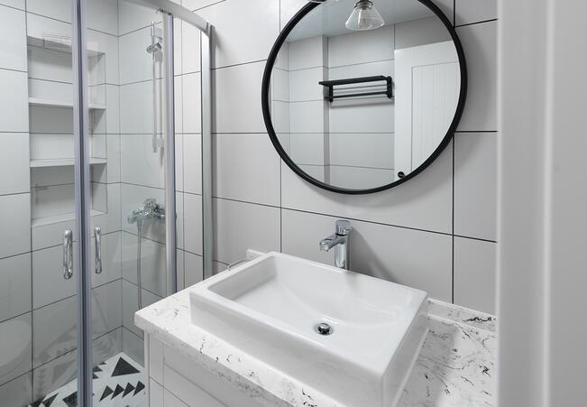 洗手間臺上盆、臺下盆的特點及優(yōu)缺點對比